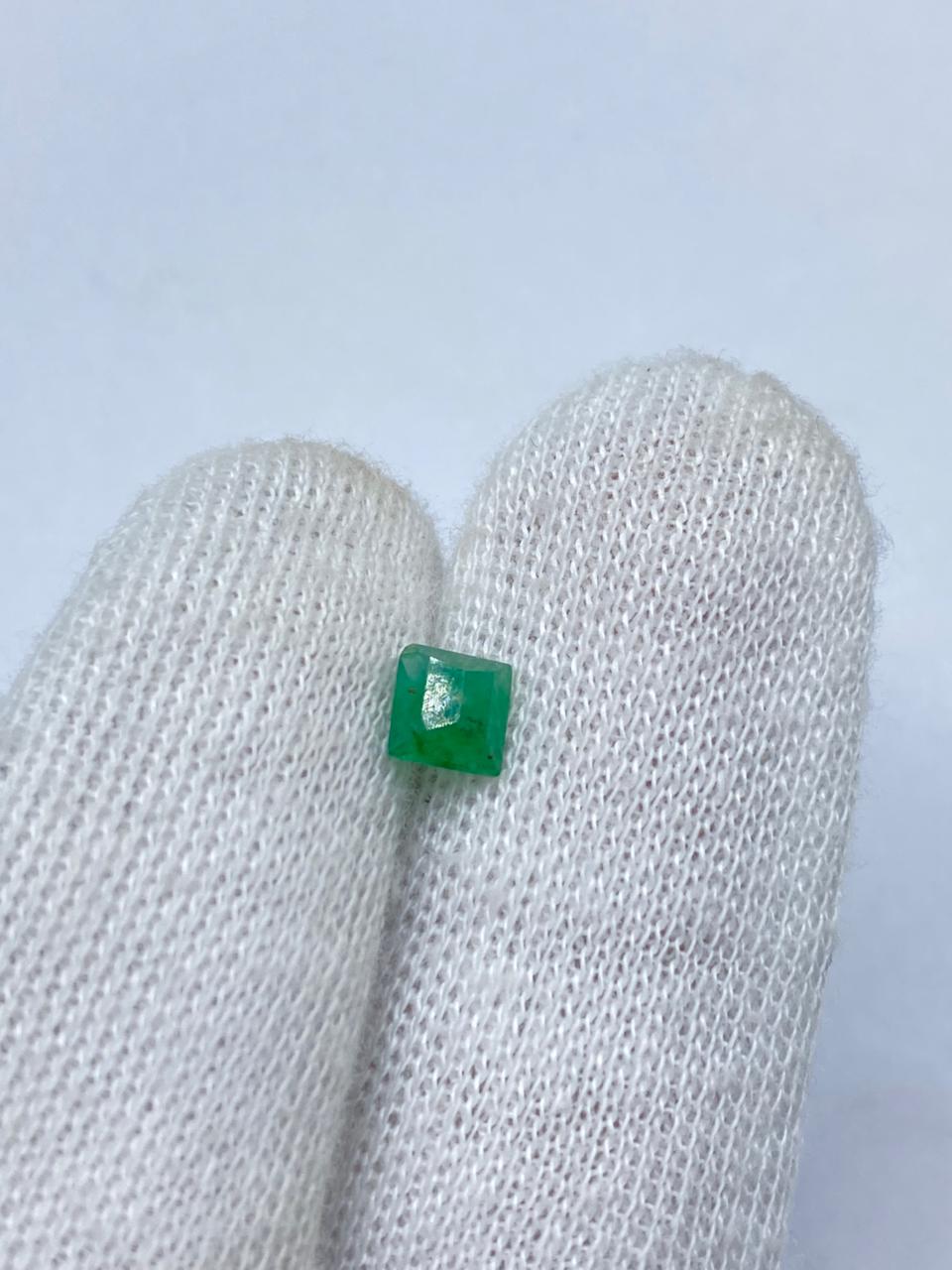 Swat Emerald 0.80 Carat – Natural Pakistani Emerald Gemstone - Image 3