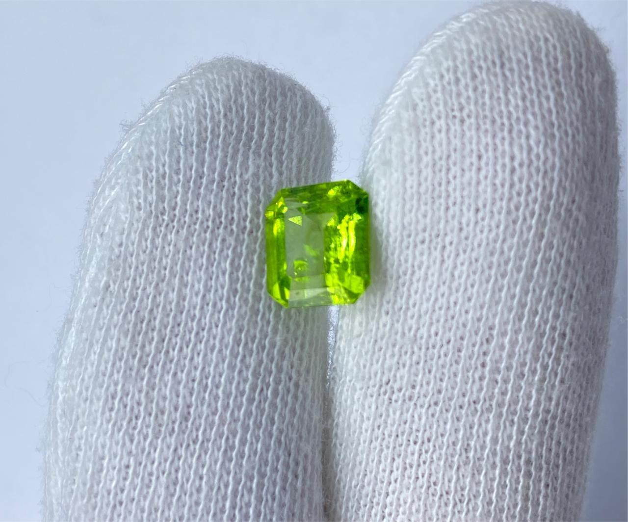 Peridot – 3.90 Carat Eye Clean Natural Gemstone - Image 2