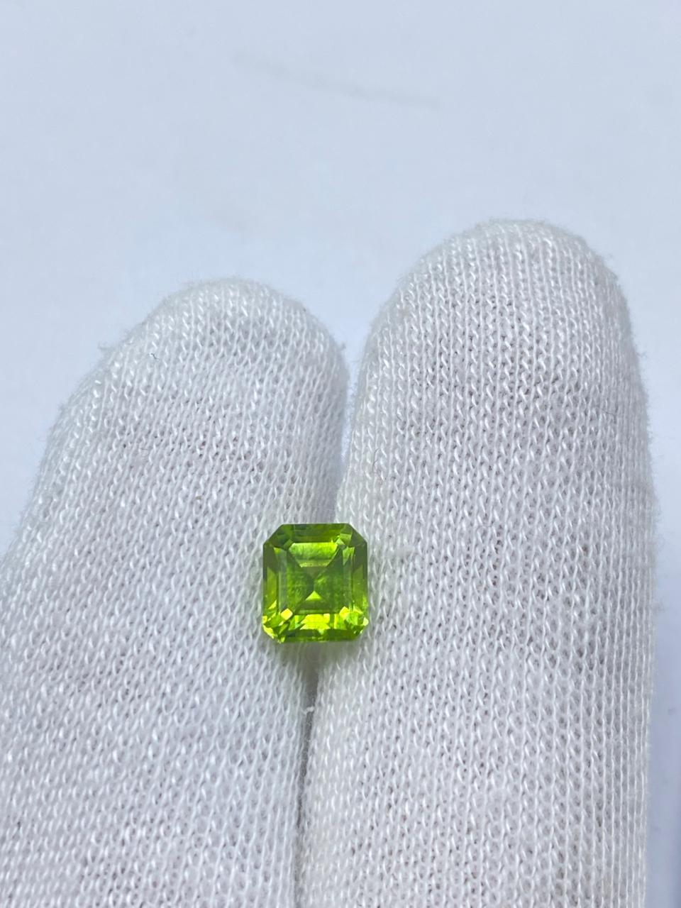 Natural Peridot – 2.30 Carat Eye Clean Gemstone - Image 2