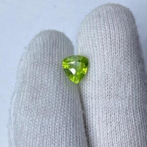 Natural Peridot Heart Shape – 2.00 Carat Eye Clean Gemstone