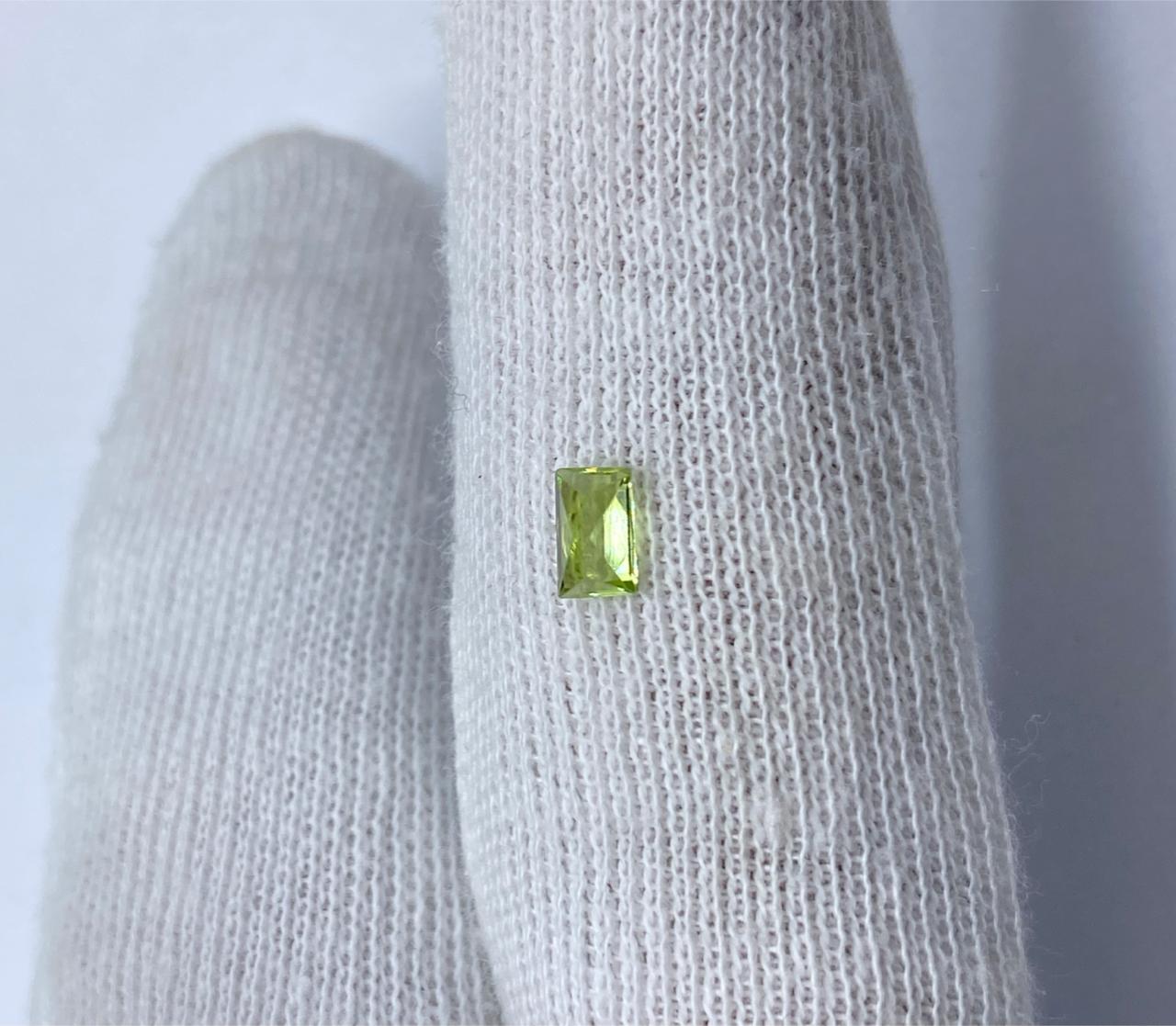 Natural Peridot – 0.50 Carat Eye Clean Gemstone - Image 3