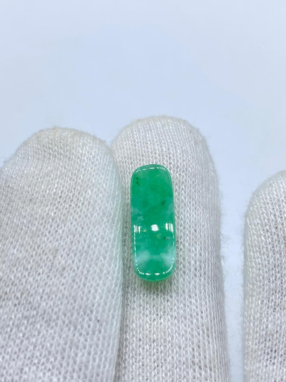 4.45 Carat Apple Green Jade – Natural Gemstone - Image 3